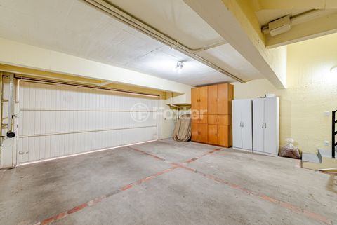 Image 32 - 927148