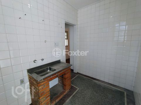 Image 33 - 927464