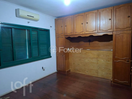 Image 32 - 927637
