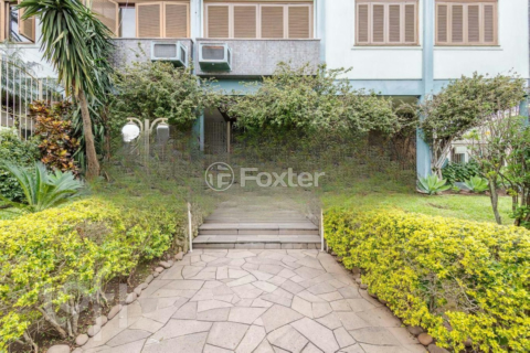 Image 40 - 927882