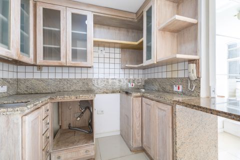 Image 23 - 928115