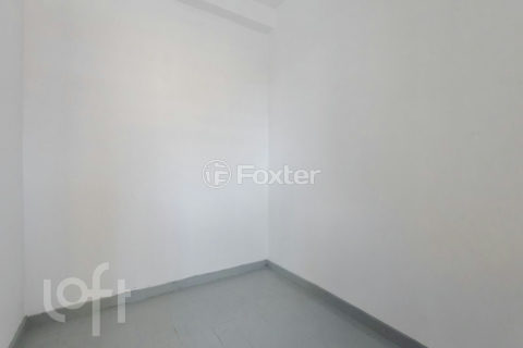 Image 11 - 928125