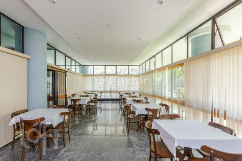 Image 22 - 928125