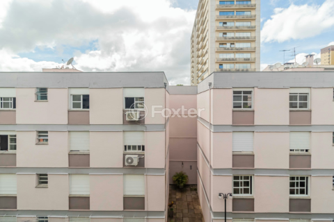 Image 33 - 928380