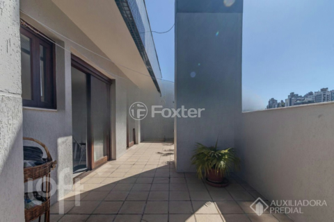 Image 21 - 928416