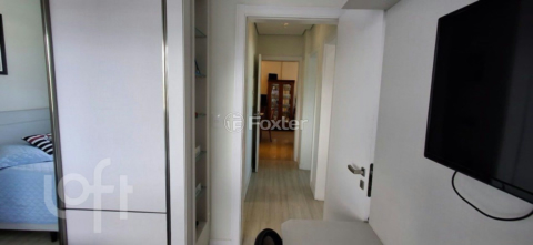 Image 30 - 928555