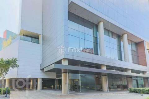 Image 21 - 928633