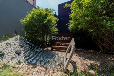 Image 34 - 928676