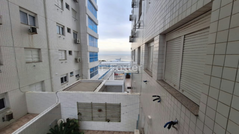 Image 24 - 928755