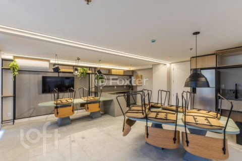 Image 30 - 929244