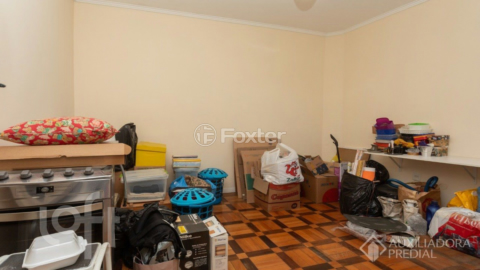 Image 21 - 929570