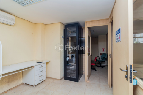 Image 31 - 929642