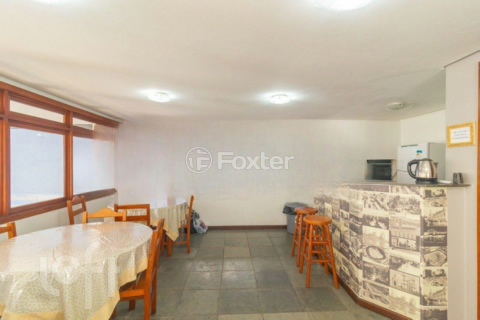 Image 33 - 929797