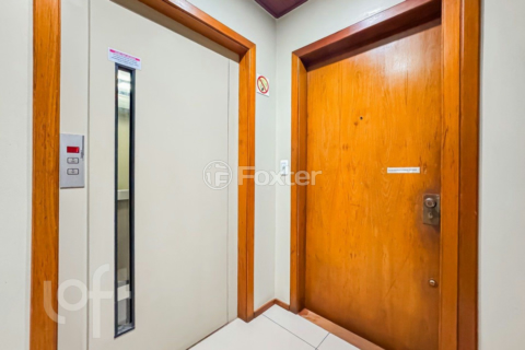 Image 34 - 930339