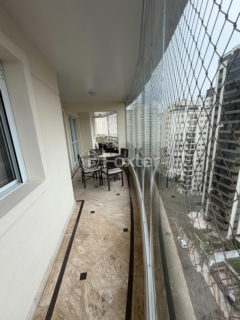Image 1 - 930352