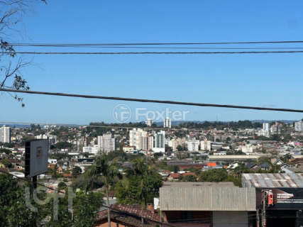 Image 21 - 930585
