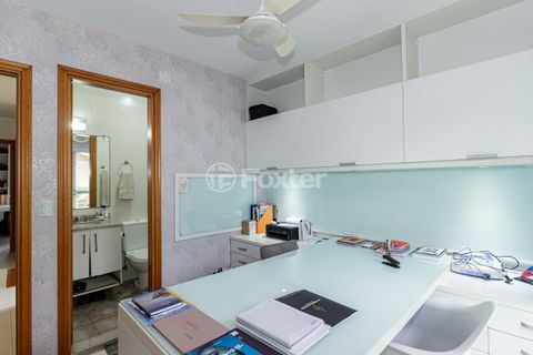 Image 34 - 930755