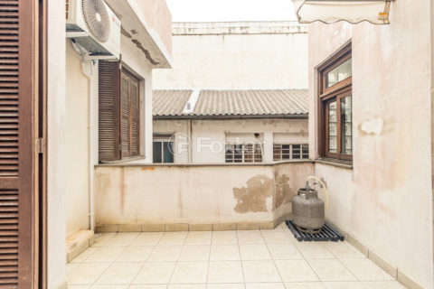 Image 3 - 930825