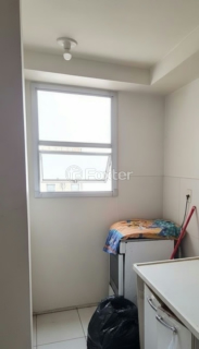 Image 8 - 930900