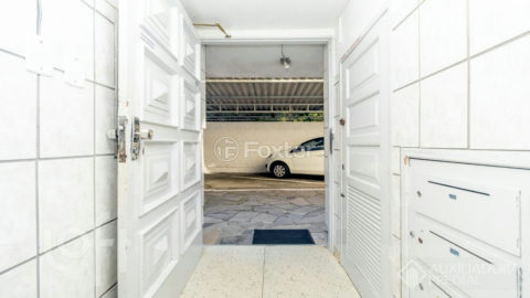Image 37 - 930931