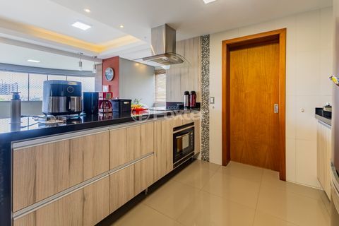 Image 21 - 931018