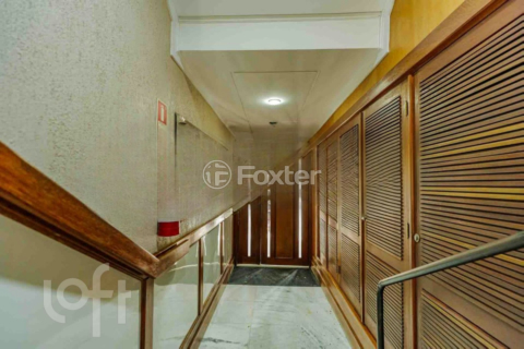 Image 37 - 931569