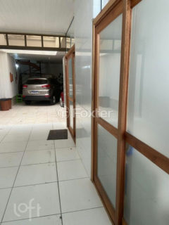Image 31 - 931590