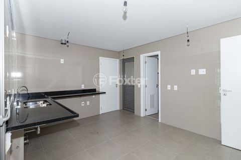 Image 36 - 931703