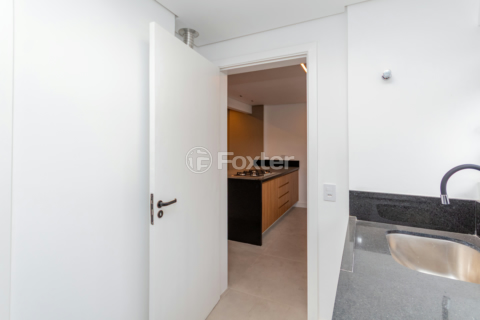 Image 33 - 931791