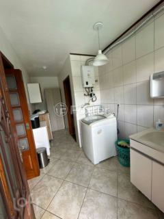 Image 38 - 931806