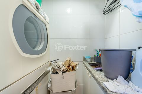 Image 28 - 931913
