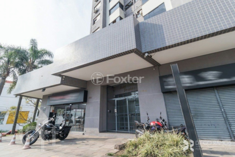 Image 30 - 932135