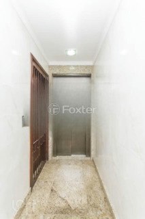 Image 32 - 932194