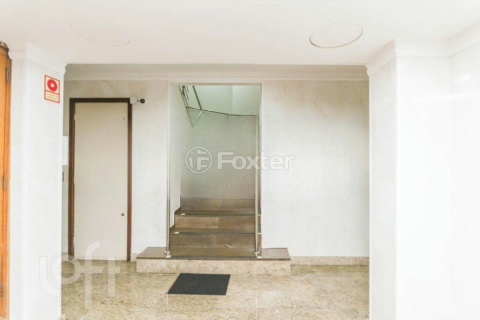Image 33 - 932194