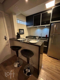 Image 3 - 932383