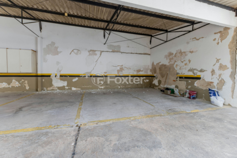 Image 51 - 932414