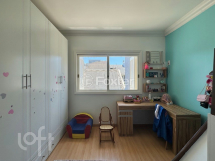 Image 37 - 932778
