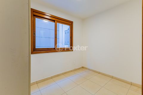 Image 36 - 933982