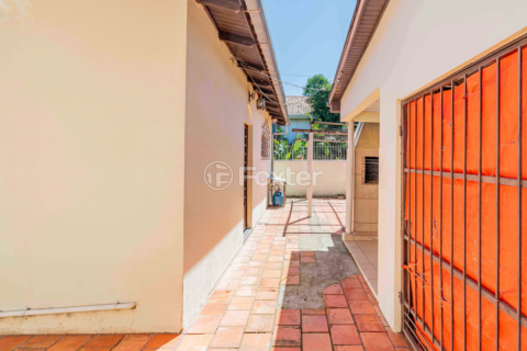 Image 35 - 935461
