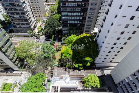 Image 51 - 935492
