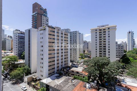 Image 27 - 935522