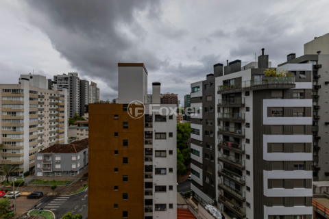 Image 32 - 936116