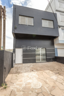 Image 32 - 936383