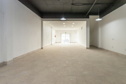 Image 35 - 936383