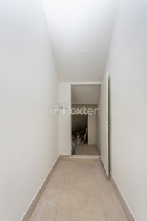Image 38 - 936383