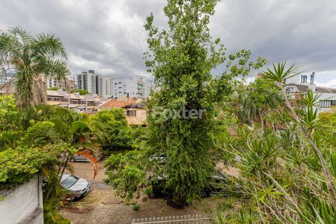 Image 35 - 937582