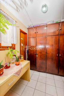 Image 30 - 938563