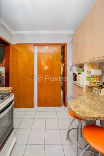 Image 38 - 938563