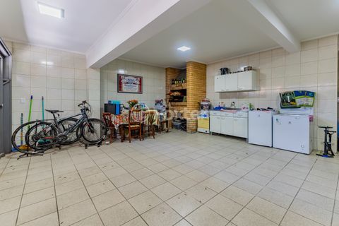 Image 48 - 938632