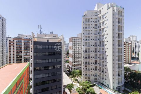 Image 29 - 938660